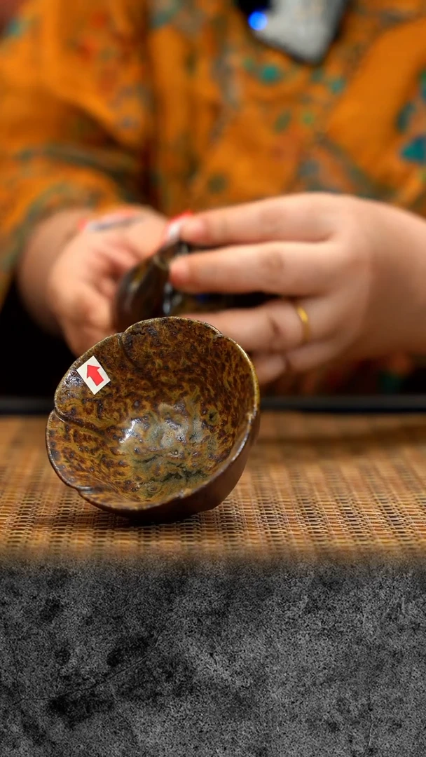 紫砂 宜兴紫砂 GFY   沉香木  花口杯