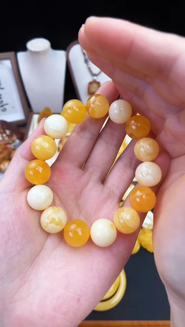 琥珀未镶嵌珠宝奇石?****?柒月