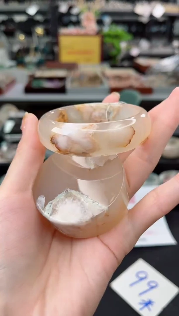 【闪购商品】石英质玉手镯未镶嵌53圈口（赠品镯心）1572040