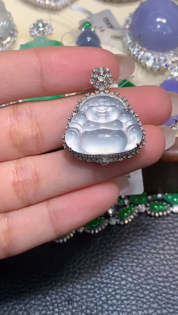 颈饰18K金镶嵌翡翠1