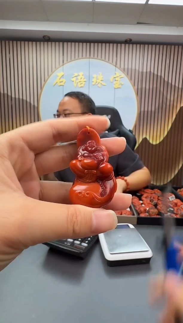 未镶嵌雕刻南红玛瑙076ZB0918产品一个