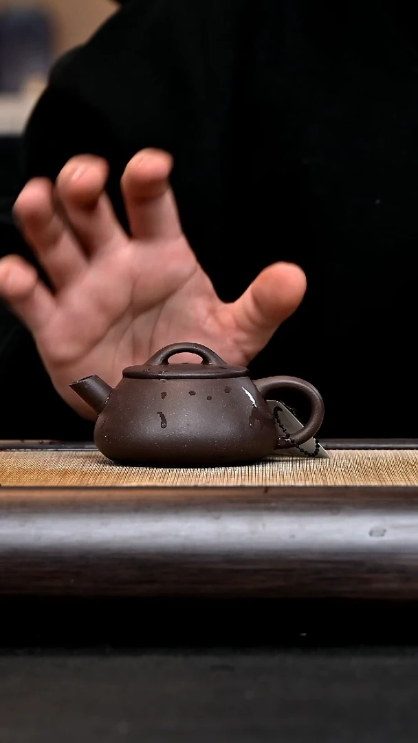 【闪购商品】紫砂茶壶EH12559 快意石瓢 紫泥