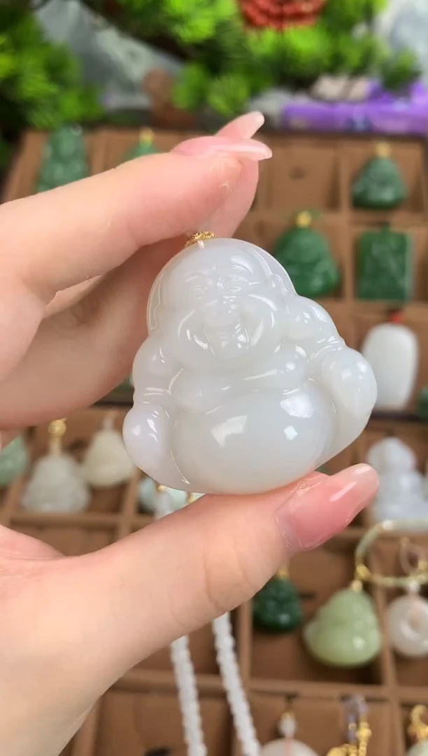 和田玉未镶嵌颈饰吊坠