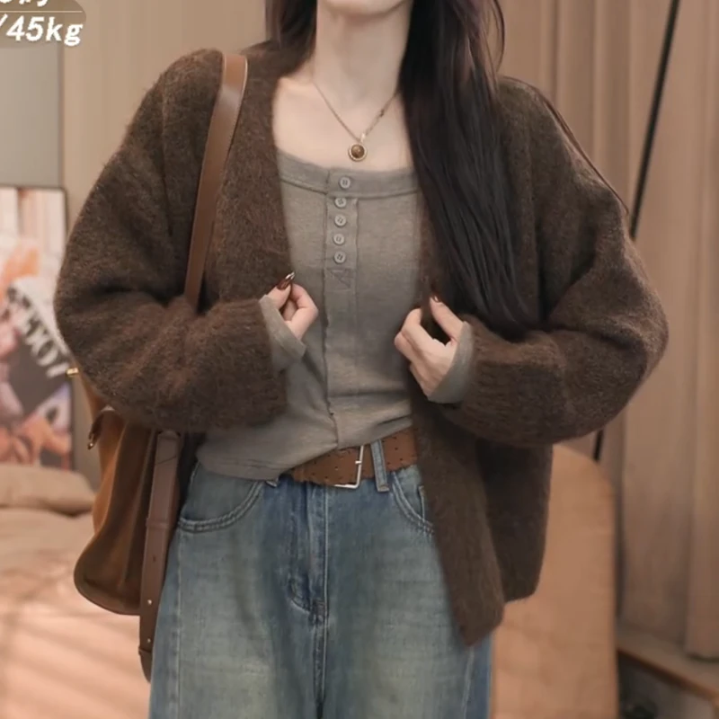 方领长袖修身T恤+韩版时尚慵懒风冬季针织开衫LK2506906