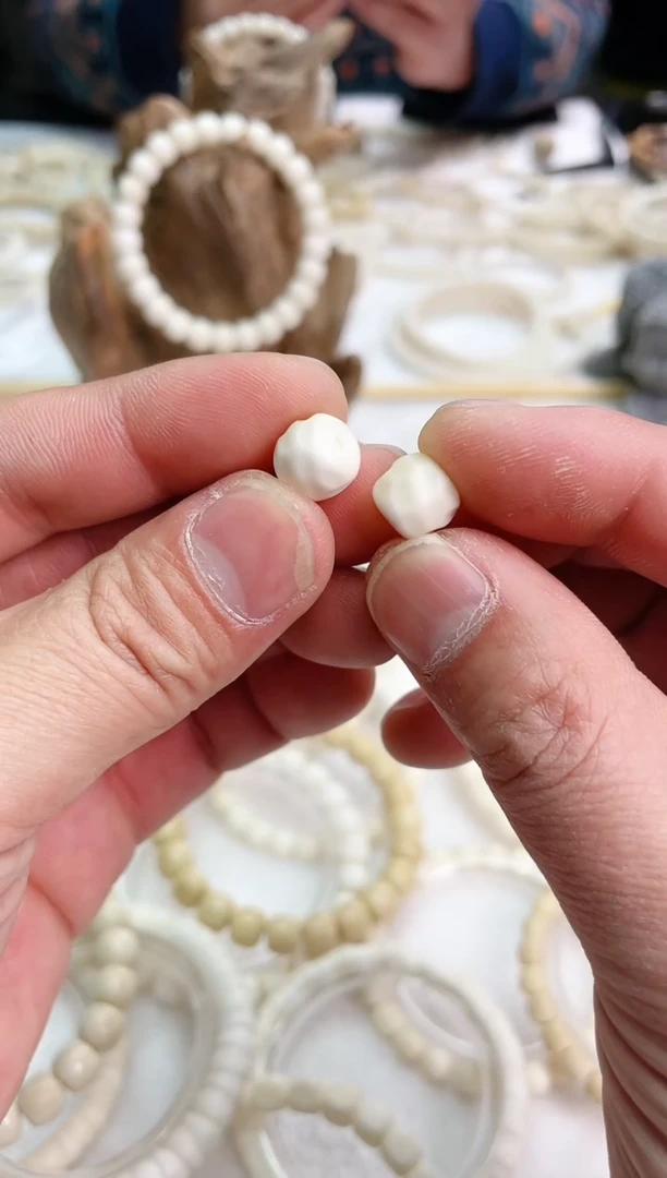 【闪购商品】白玉菩提手串10*9无相两颗