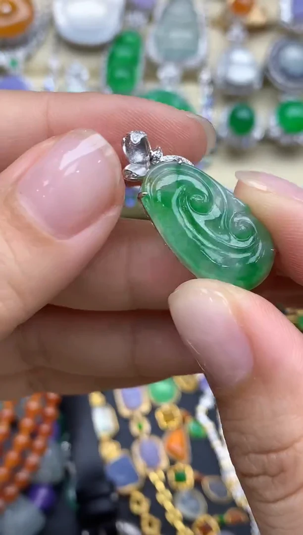 翡翠18K金镶嵌颈饰439-春日珠宝