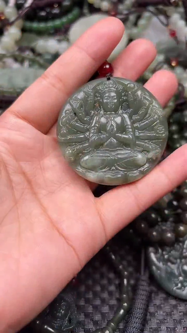颈饰未镶嵌和田玉1