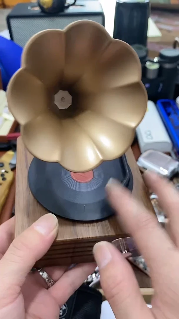 瓷片闪购商品  如图所示