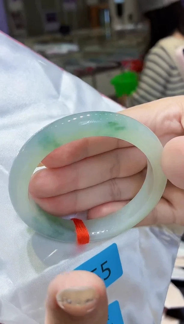 未镶嵌手镯翡翠翡翠手镯