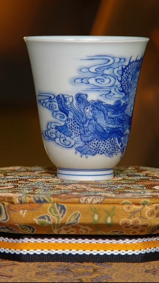 省级非遗毛仔柴窑龙纹闻香杯