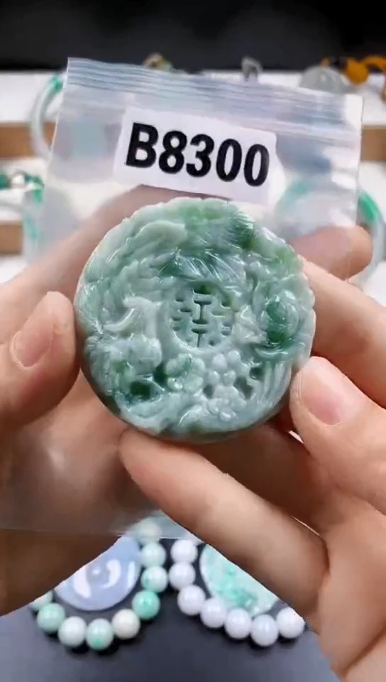 颈饰未镶嵌翡翠天然翡翠吊坠挂件