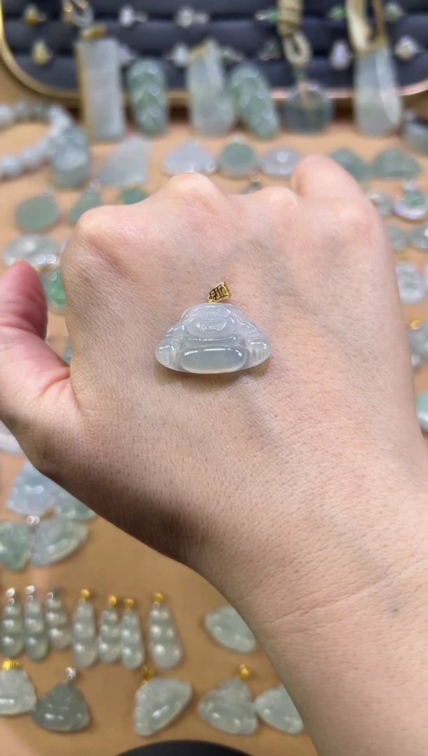 【闪购商品】翡翠颈饰18K金镶嵌佛公
