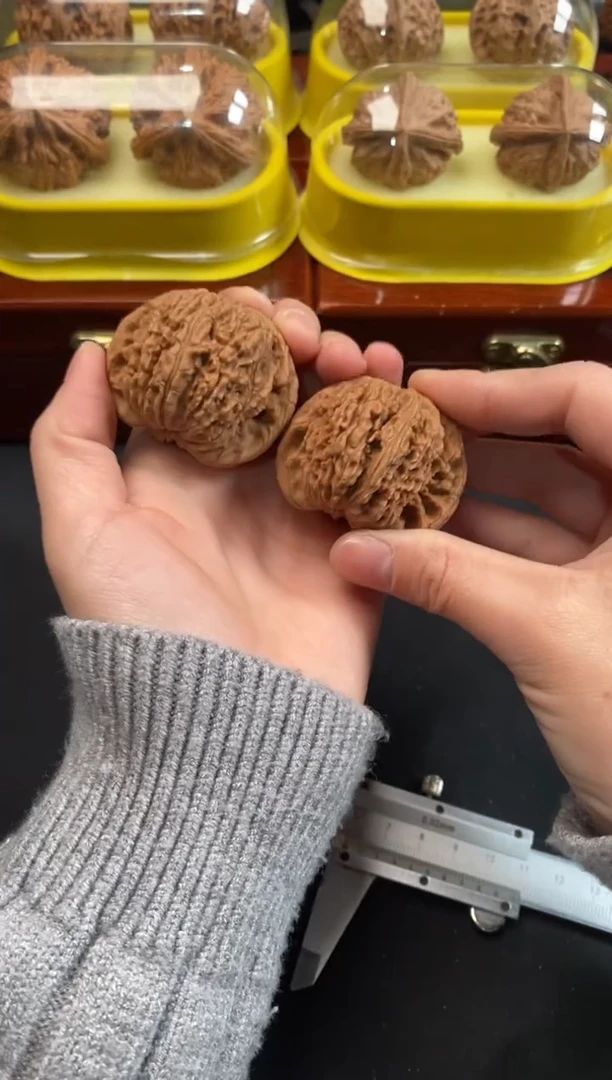 把件文玩核桃南疆石45尺R759