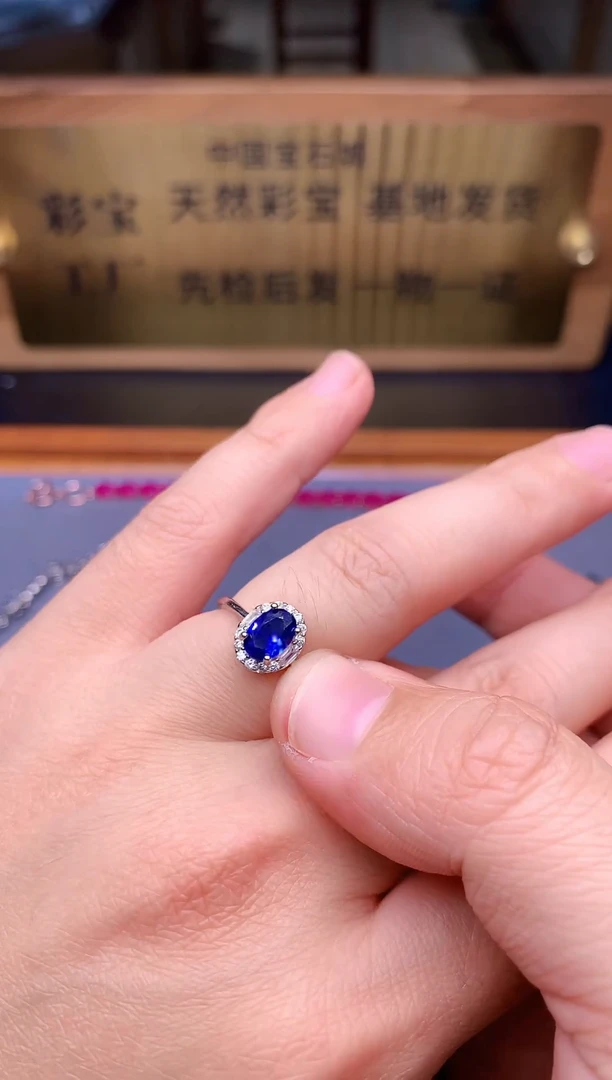 【闪购商品】蓝宝石戒指银S925镶嵌........