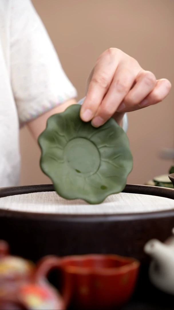 茶壶紫砂民国绿荷叶杯垫