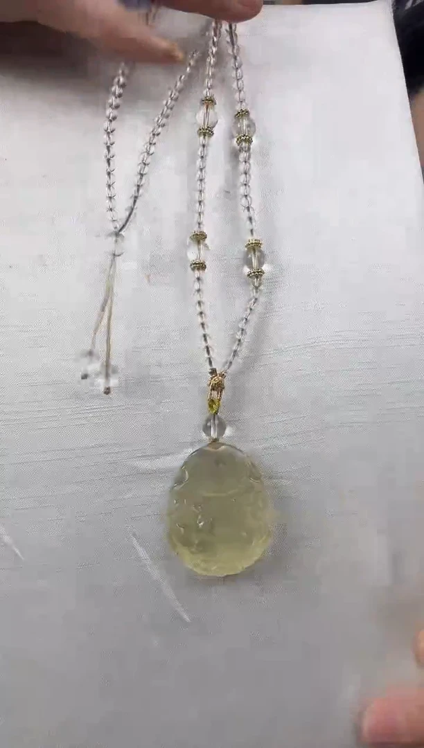 颈饰未镶嵌水晶天然狐狐吊坠