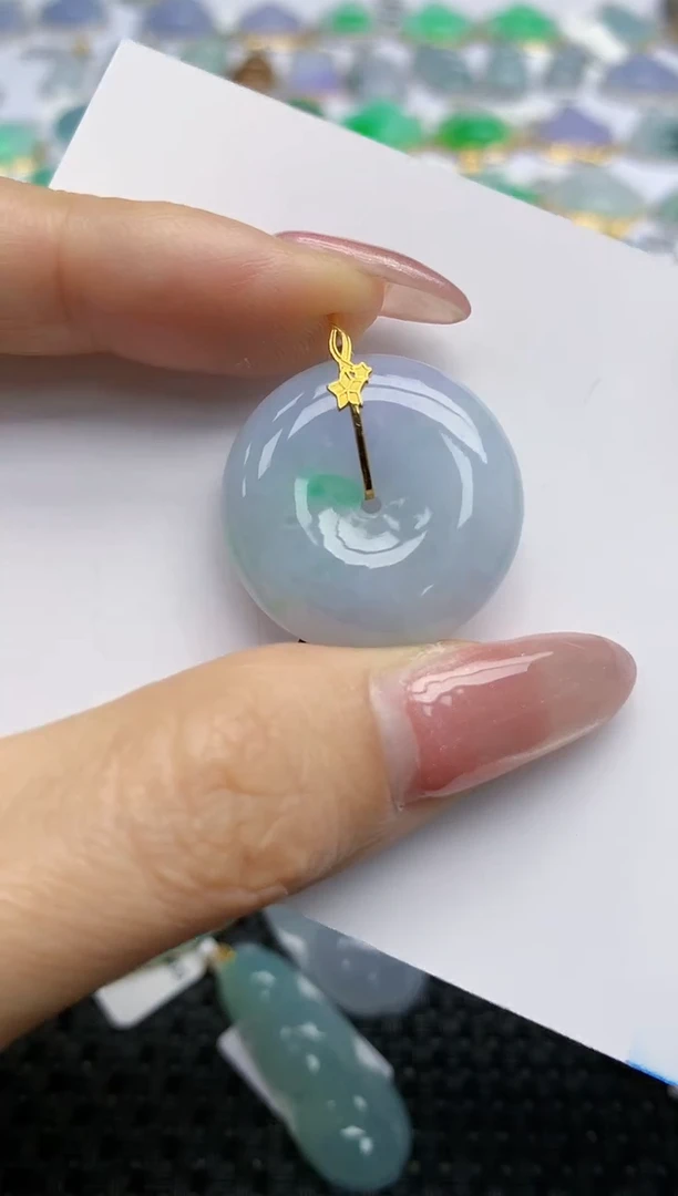 【闪购商品】翡翠挂件18K金镶嵌天然翡翠A货