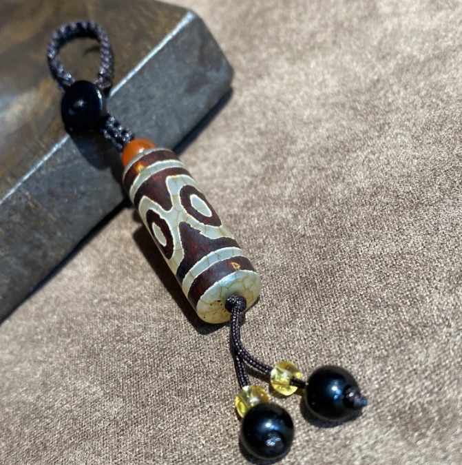 玛瑙回纹桶珠钥匙扣