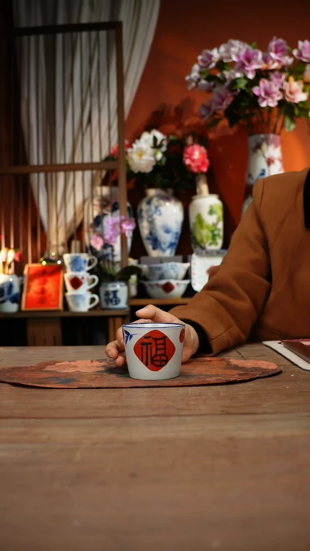 当代高温釉下彩手绘陶瓷餐具