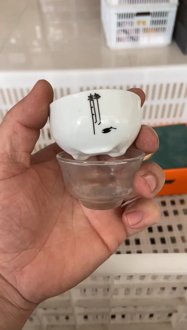 杯无运费险有瑕疵的摄影的产品有使用过的痕迹有点脏介意勿拍