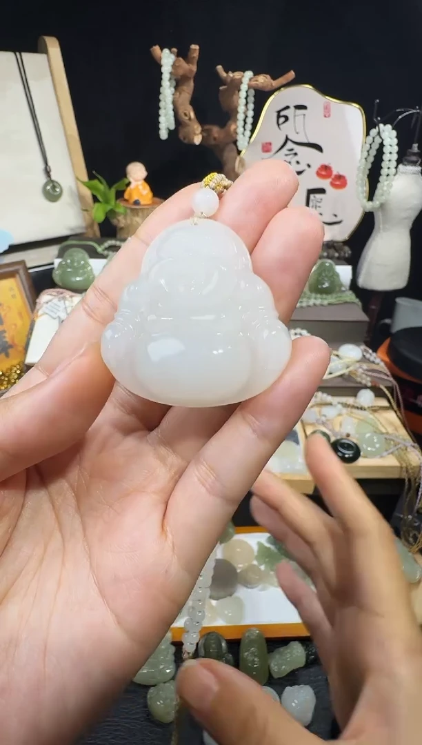 颈饰未镶嵌和田玉L*s40白玉佛公