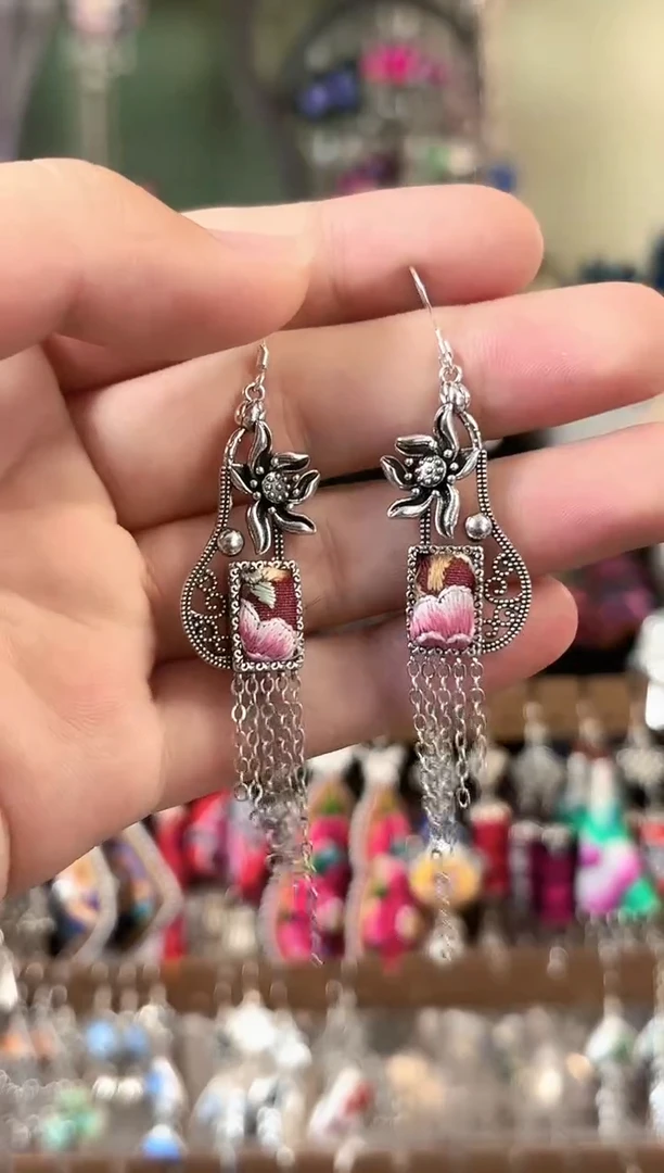 彩云南阁非遗老绣苗银饰品146