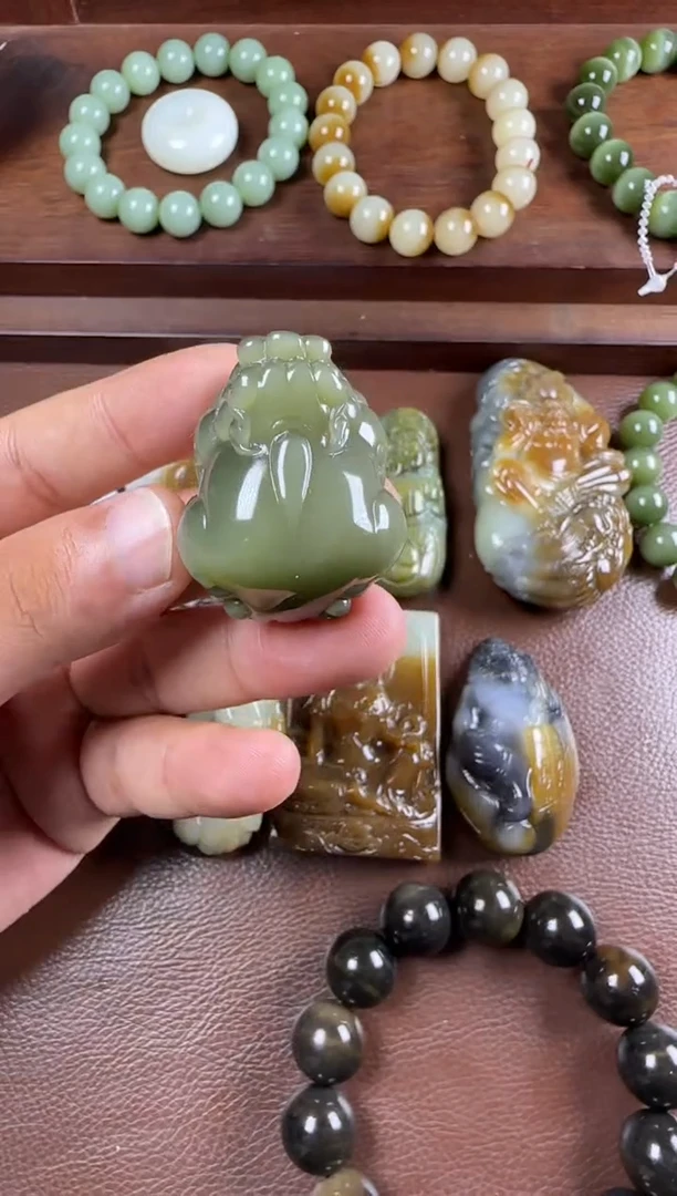 未镶嵌和田玉挂件挂件