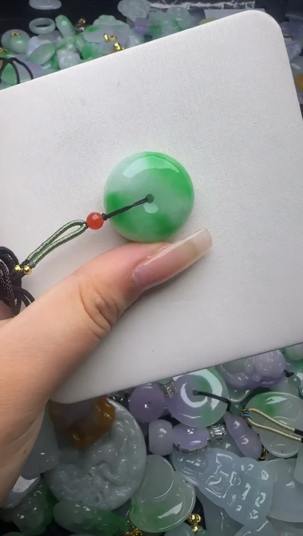 翡翠未镶嵌颈饰天然缅甸翡翠吊坠