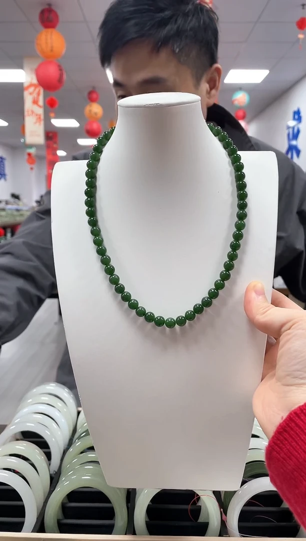 【闪购商品】和田玉颈饰未镶嵌高品碧玉卡7-8项链一条