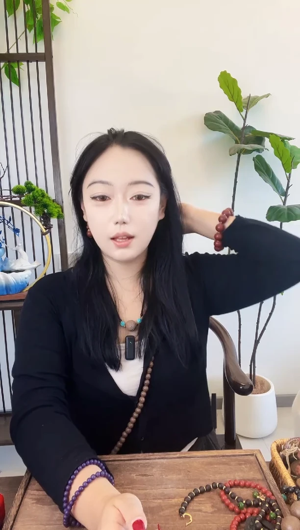 泥塑首乌养润梳子一个  微瑕