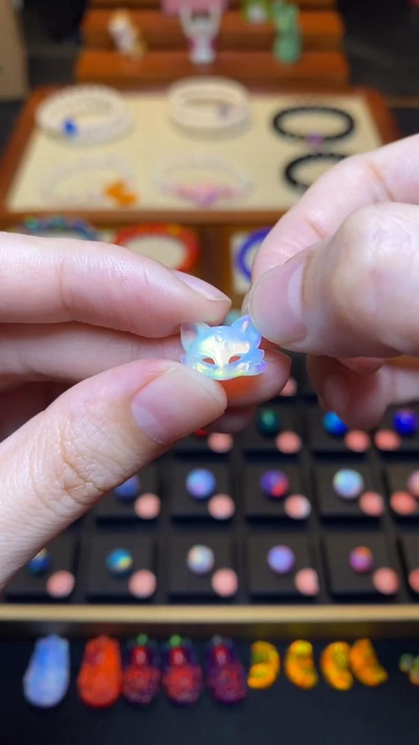 树脂制品人工欧泊13mm 小狐12