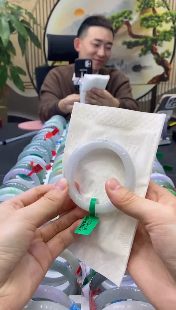 未镶嵌手镯翡翠7696