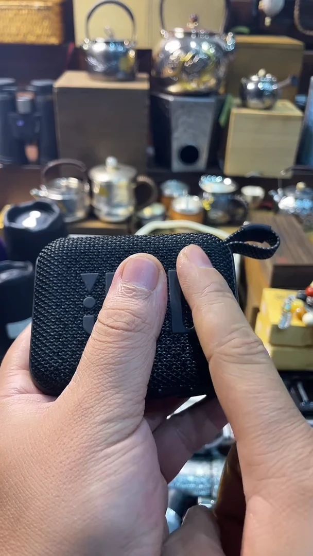 瓷片闪购商品 如图所示