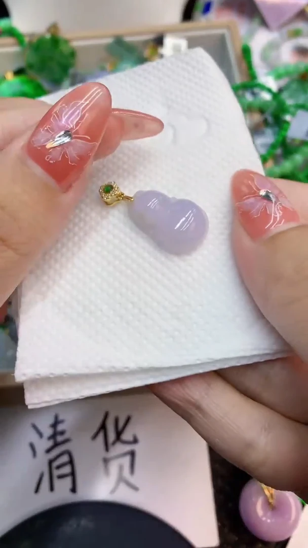 颈饰未镶嵌翡翠1