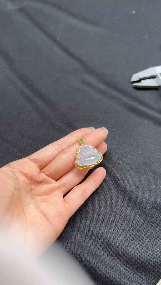 翡翠18K金镶嵌颈饰LC0711-105