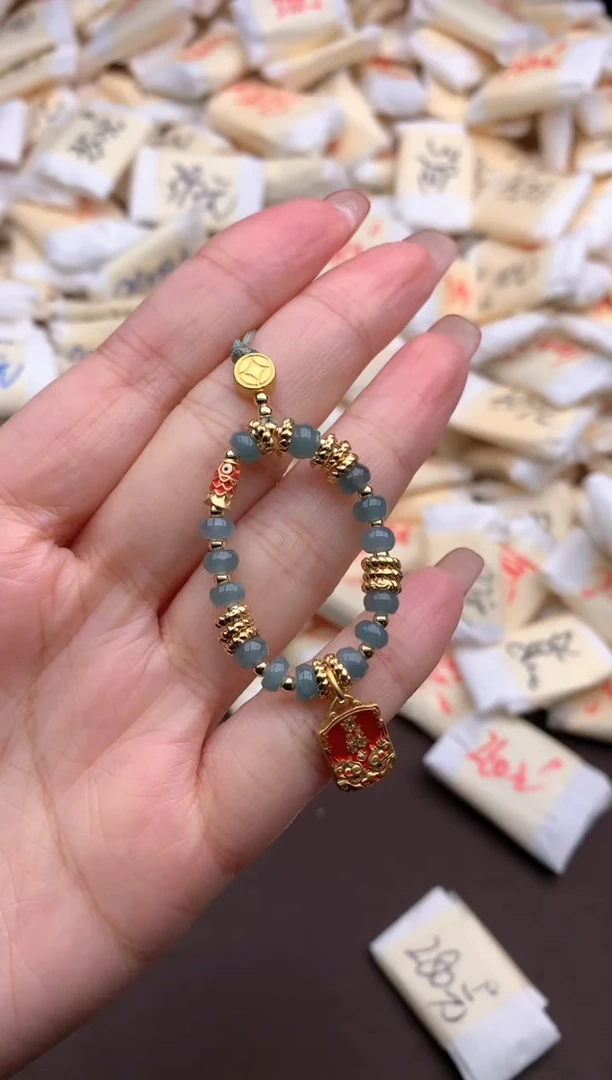 【闪购商品】翡翠挂件合金多样性发货（发一个）