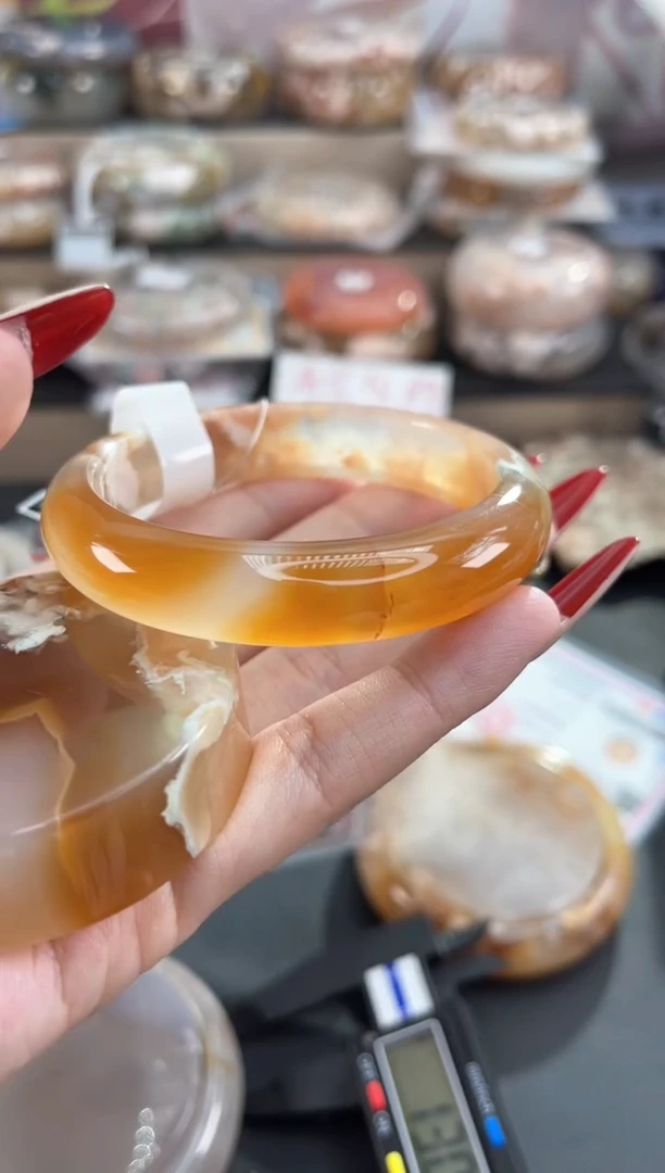 未镶嵌手镯石英质玉56（赠品镯心 不保证完美）