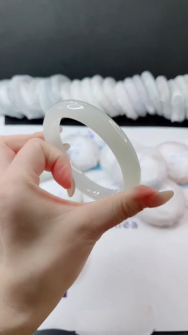 未镶嵌手镯石英质玉多样性发货L156-64