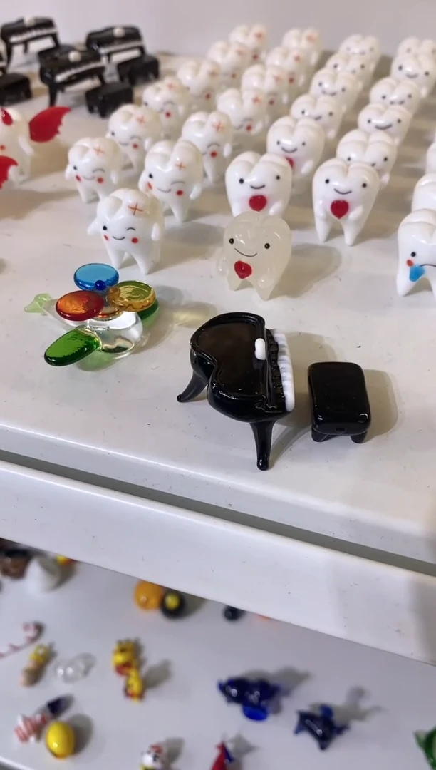 手工艺品琉璃钢琴