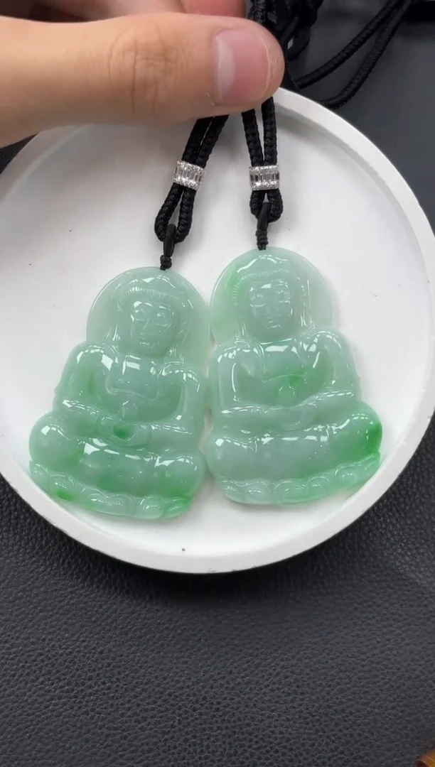 颈饰未镶嵌翡翠观音多样性发一件