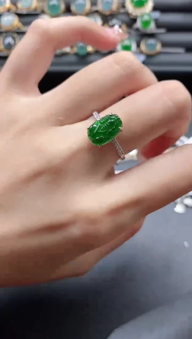 【闪购商品】翡翠戒指银S925镶嵌11111