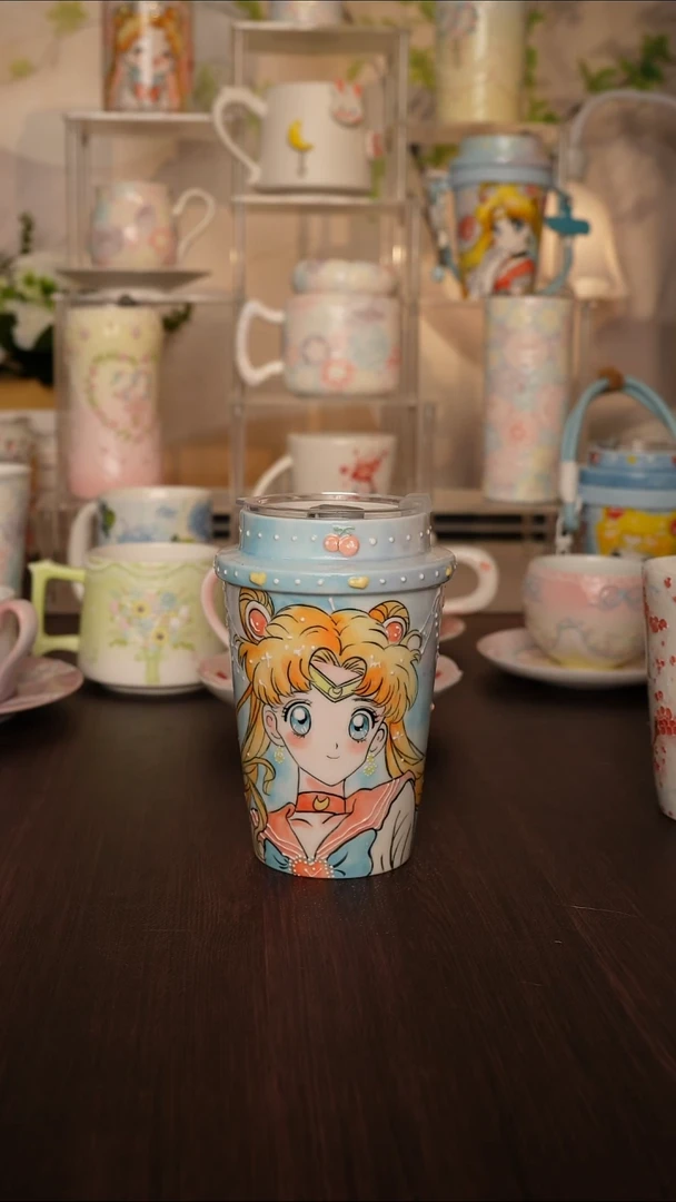 景德镇手绘的杯子