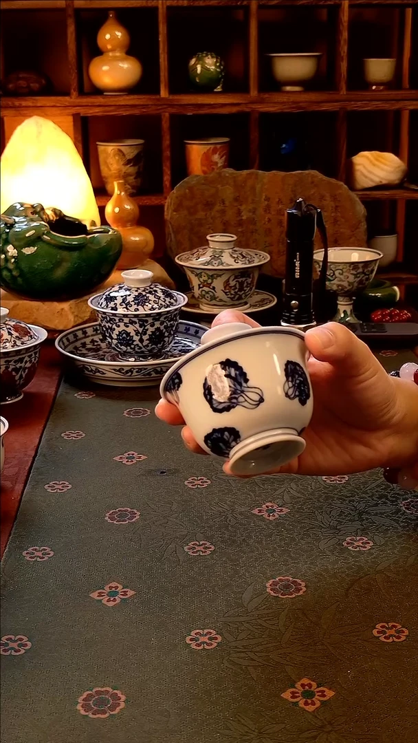 【手工手绘白菜青花盖碗】