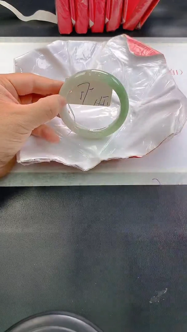 未镶嵌手镯翡翠115
