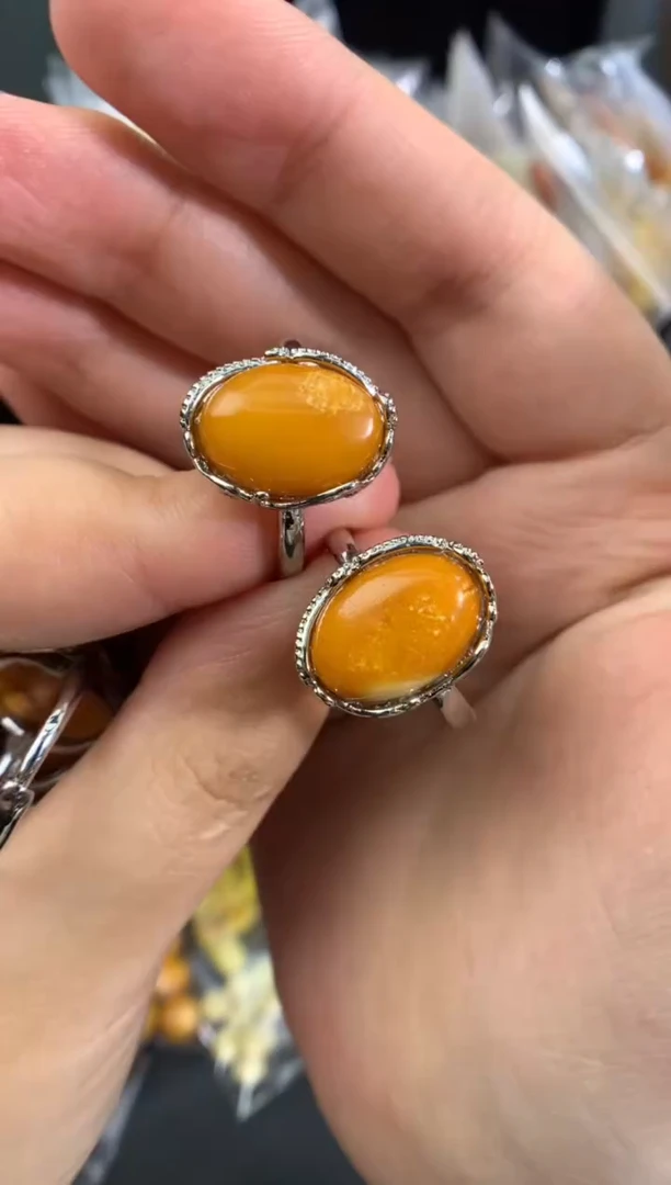 蜜蜡未镶嵌珠宝奇石09多样性发其一