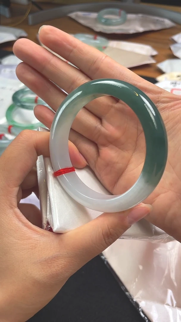 翡翠手镯未镶嵌手镯MY2222