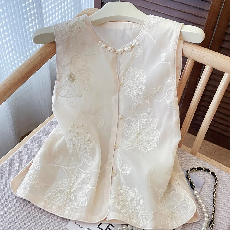 夏季2025新中式国风盘扣刺绣背心女时尚设计马夹名媛气质绝美上衣