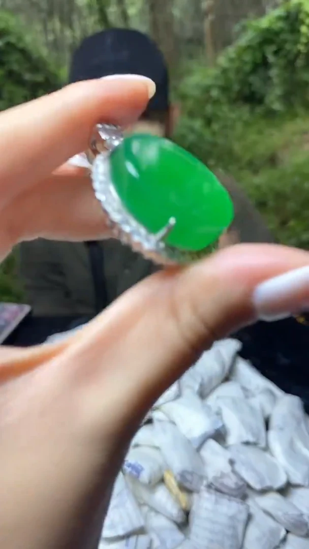 满色吊坠  所见即所得！