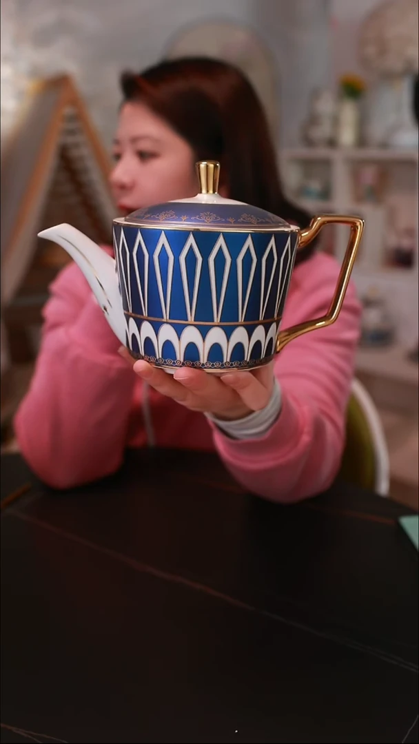 【闪购商品】``````光辉蓝矮壶<E95>