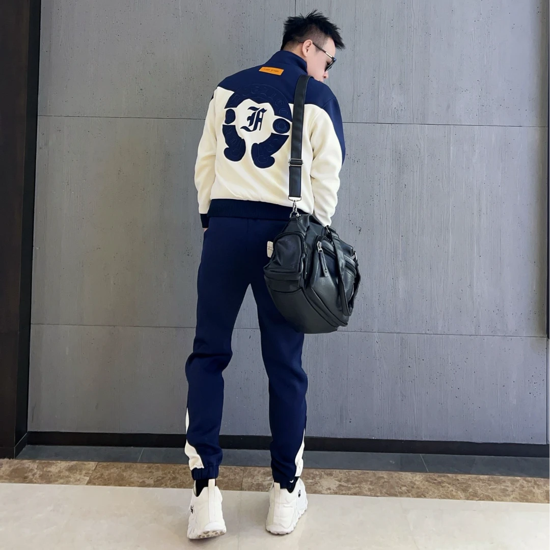 2025男士休闲运动套装春秋新款个性拼接撞色立领外套卫裤搭配一套